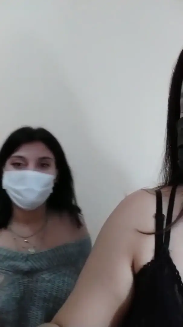 2 çıtır lezbiyen Merve ve Aysu
